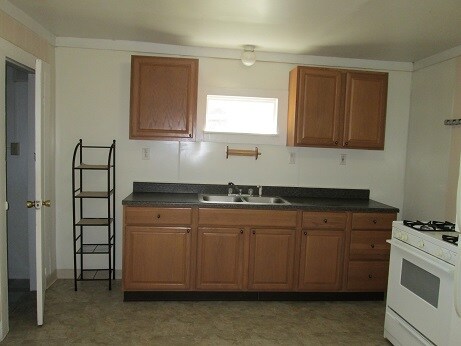 Kitchen - 54 East St