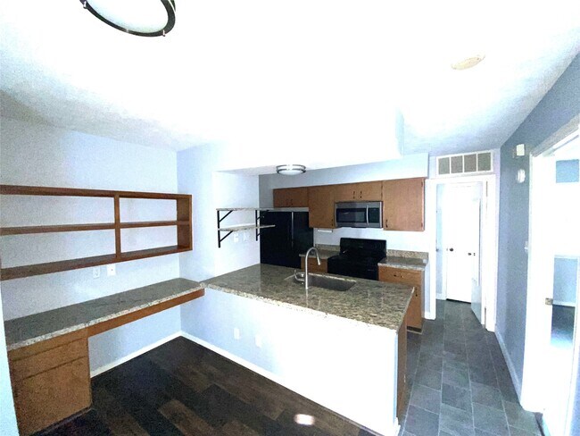 Foto del edificio - 2401 Sycamore Ave