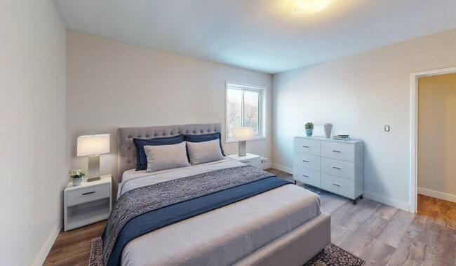 Building Photo - Riverview Apartments