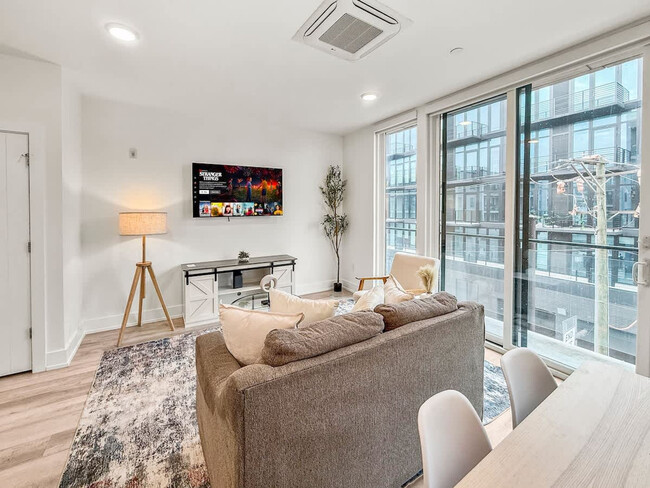 Foto del edificio - 1214 N American St