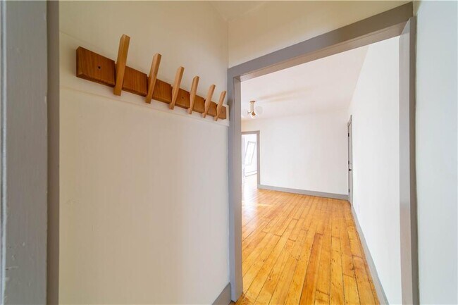 Foto del edificio - 309 Main St