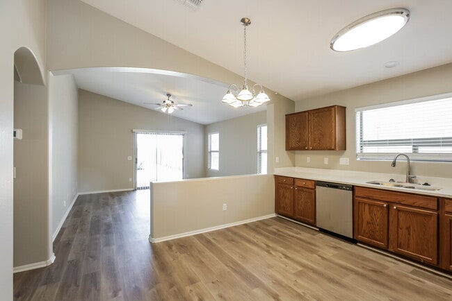 Foto del edificio - 38023 N Jonathan St