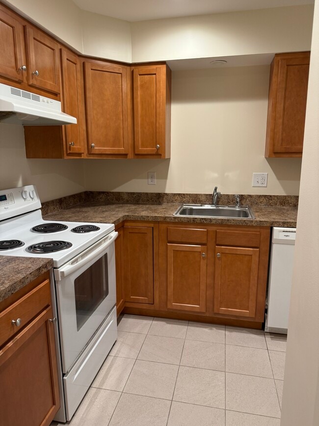 Building Photo - South Bay Apartments