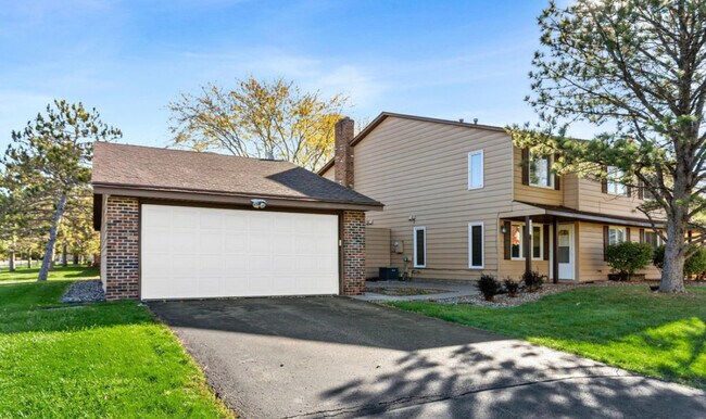 large 2 car! - 2475 Wimbledon Dr