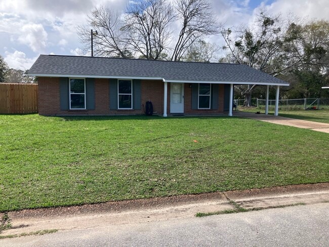 Photo - 7517 Madison Dr House