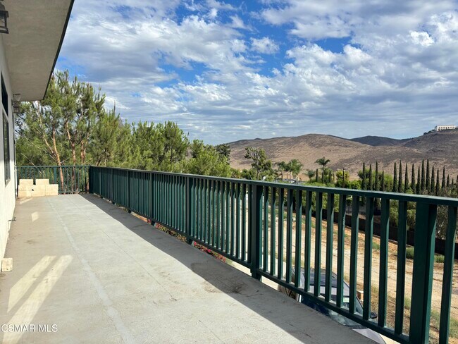 Foto del edificio - 1577 Tierra Rejada Rd