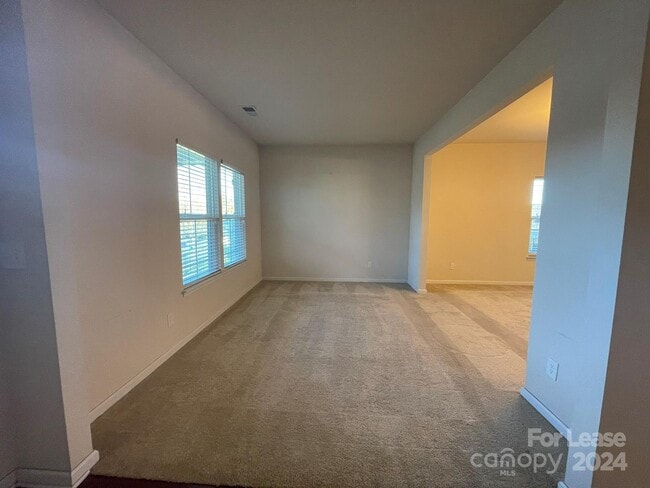 Building Photo - 152 Gilden Way