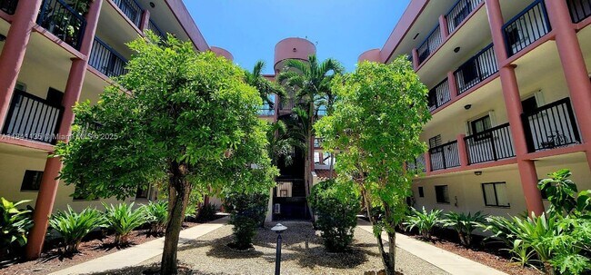 Foto del edificio - 5440 W 21st Ct