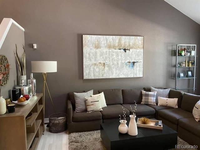 Foto del edificio - 856 S Granby Cir