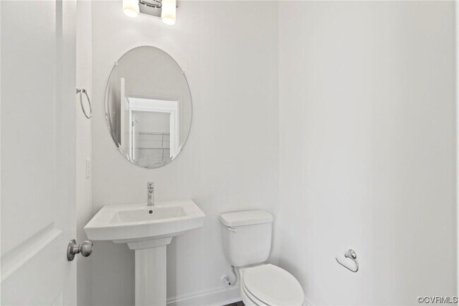 Building Photo - 13808 Village View Dr Midlothian, VA, 2311...