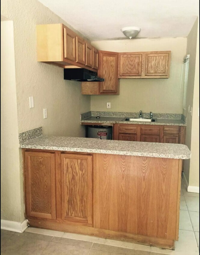 Foto del edificio - 3927 Notter Ave