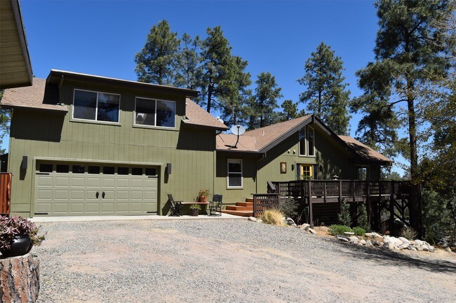 Foto del edificio - 474 Brady Rd