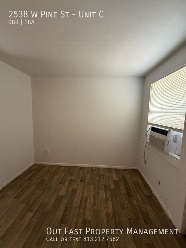 Foto del edificio - 2538 W Pine St