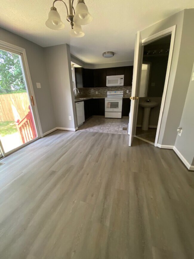 Foto del edificio - 1738 Jacobs Meadow Dr