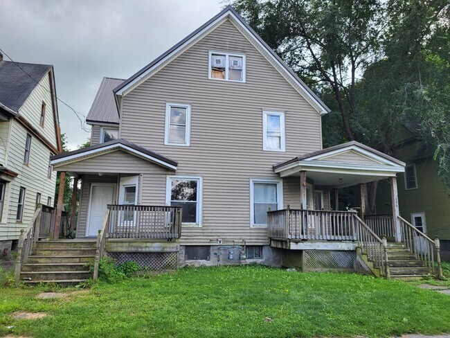 Building Photo - Linden 406 - 408