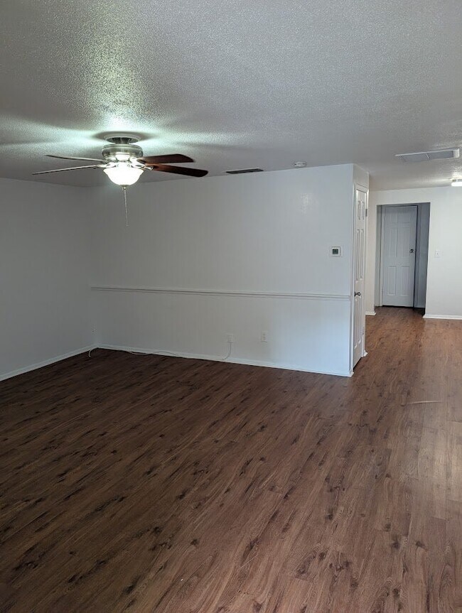Photo - 411 Marjon Ave (Dunedin, FL) Apartment