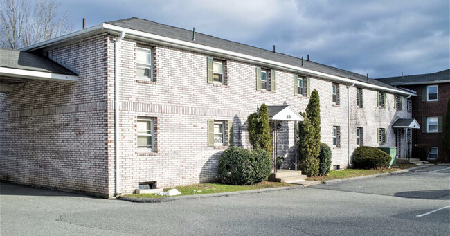 Building Photo - 55 Van Deene Ave