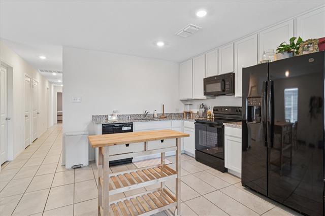 Foto del edificio - 145 Thresher Ln