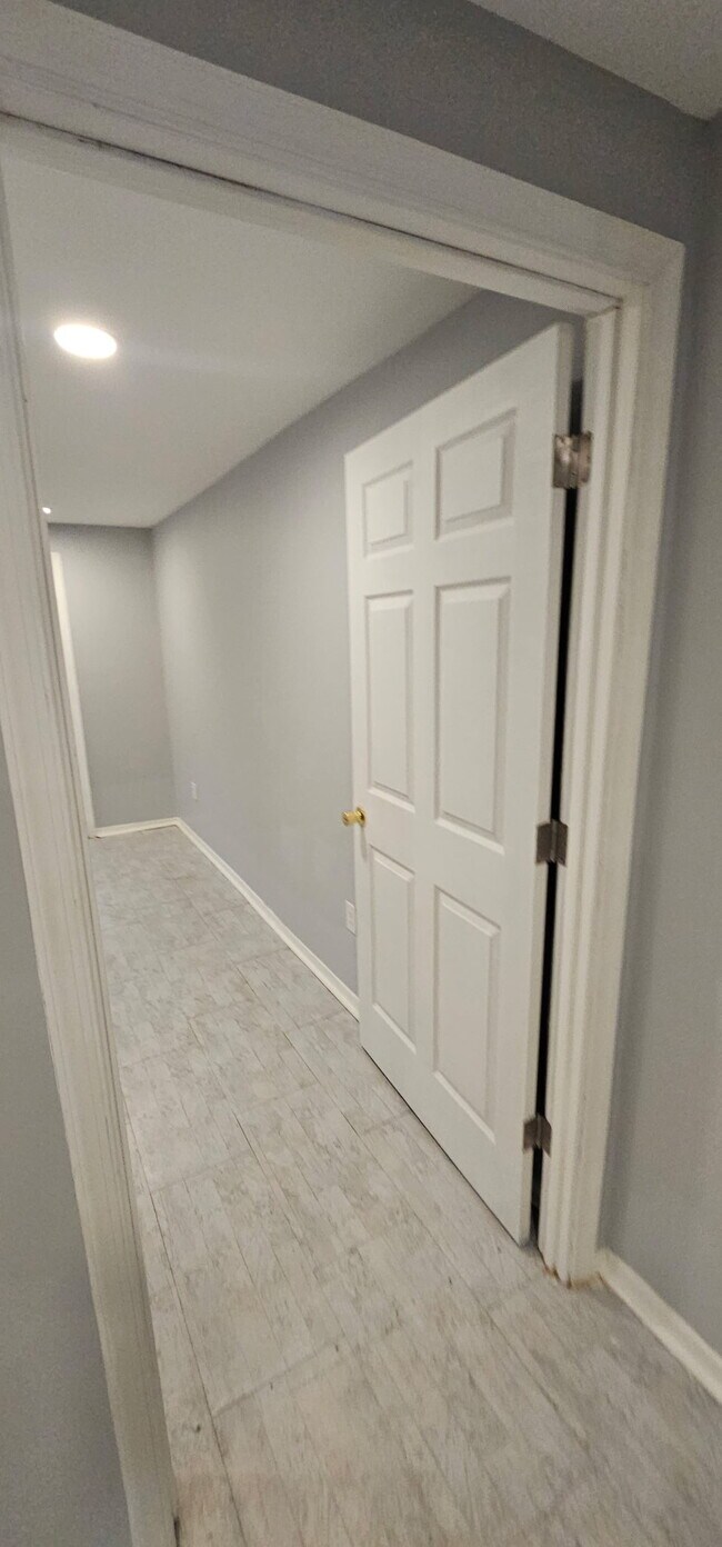 Foto del edificio - 132 Chesterfield Ave