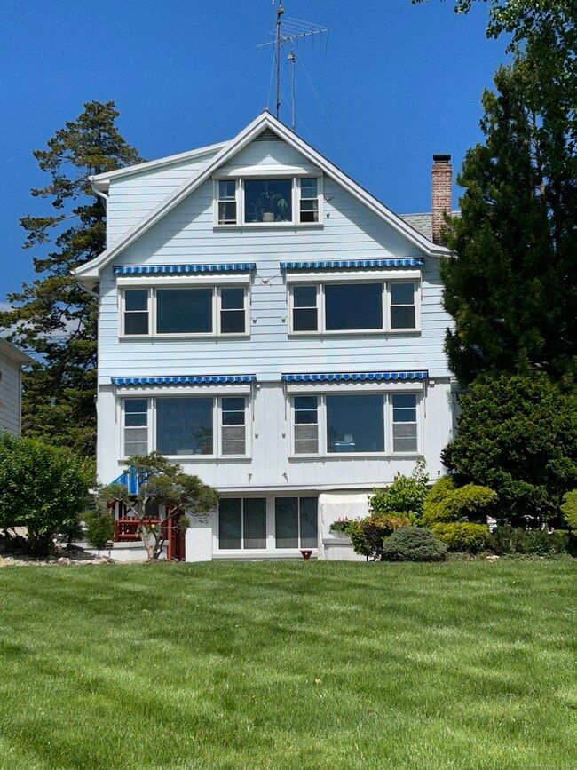 Building Photo - 481 Ocean Ave