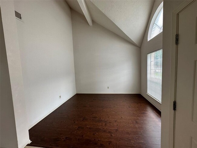 Foto del edificio - 3222 Settlers Way Blvd