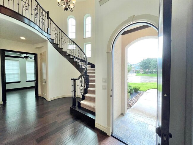 Building Photo - 26006 Carolina Cherry Ct