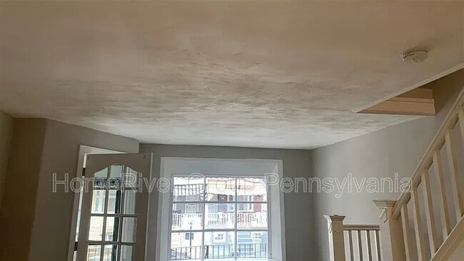 Building Photo - 5853 Webster St