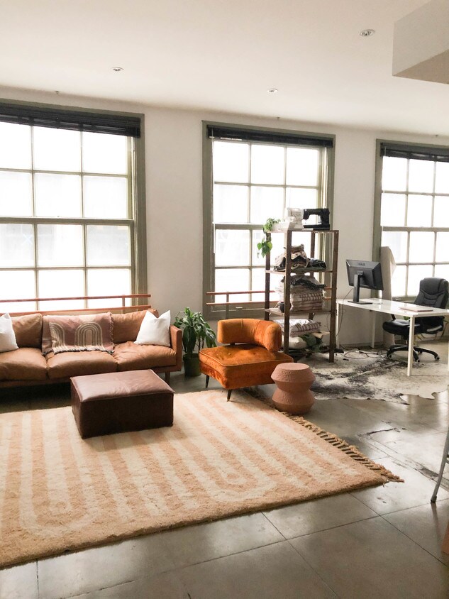 Foto principal - 424 S Broadway