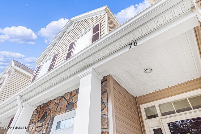 Foto del edificio - 76 Knollwood Hollow
