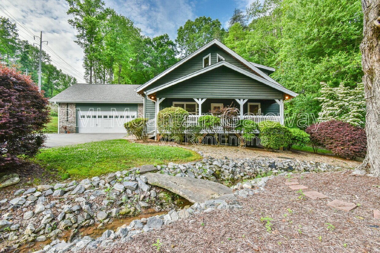 Foto principal - 327 Jess Hunt Rd