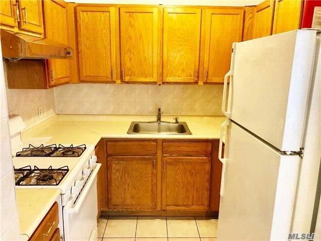 Primary Photo - 3419 69th St