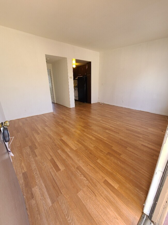 Building Photo - 11249 Emelita St