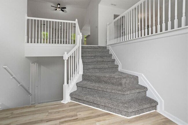 Foto del edificio - 75 Havenwood Ln