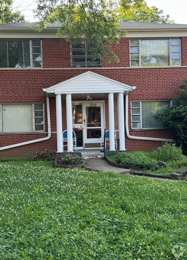 Building Photo - 1928 Sutton Ave