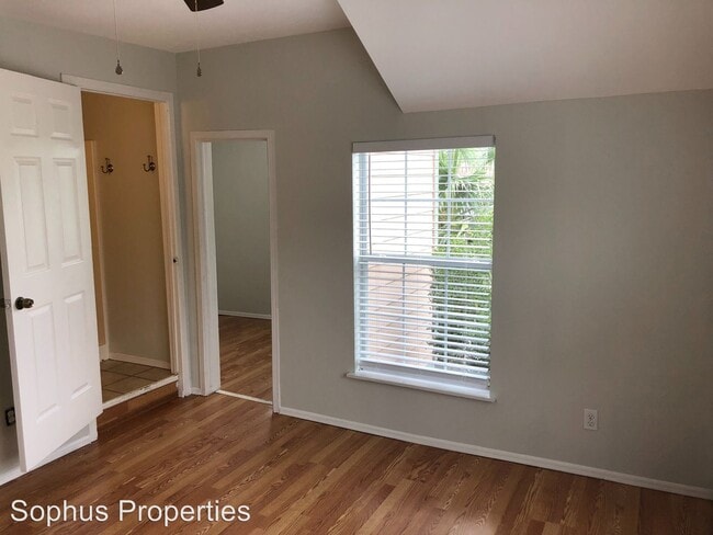 Building Photo - 1 br, 1 bath Apartment - 317 Castillo