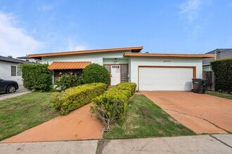 Building Photo - 4927 63rd St