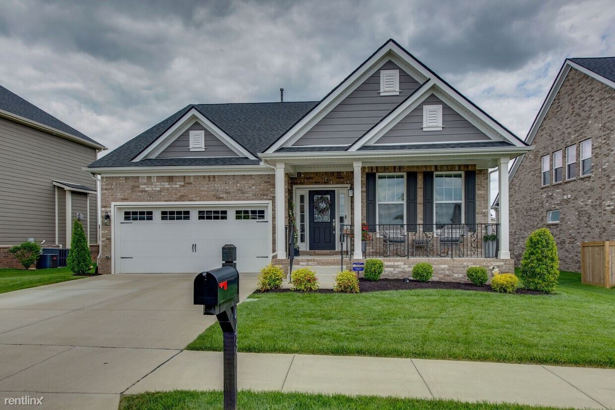 Primary Photo - 4 br, 3 bath House - 445 Rangeland Rd