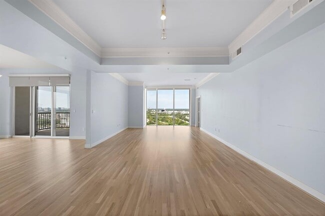 Building Photo - 3333 Allen Pkwy
