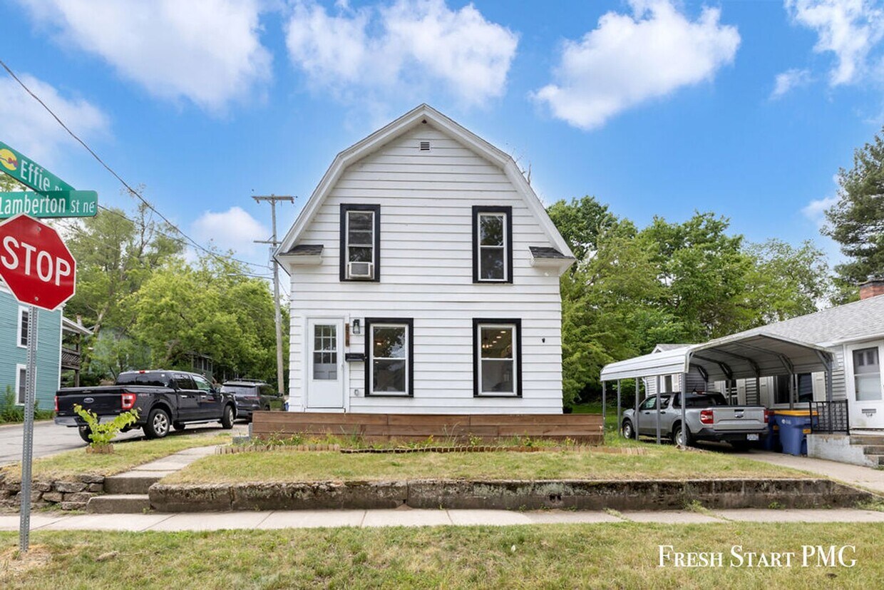 Foto principal - Modern Charm & Fresh Renovation Near River...