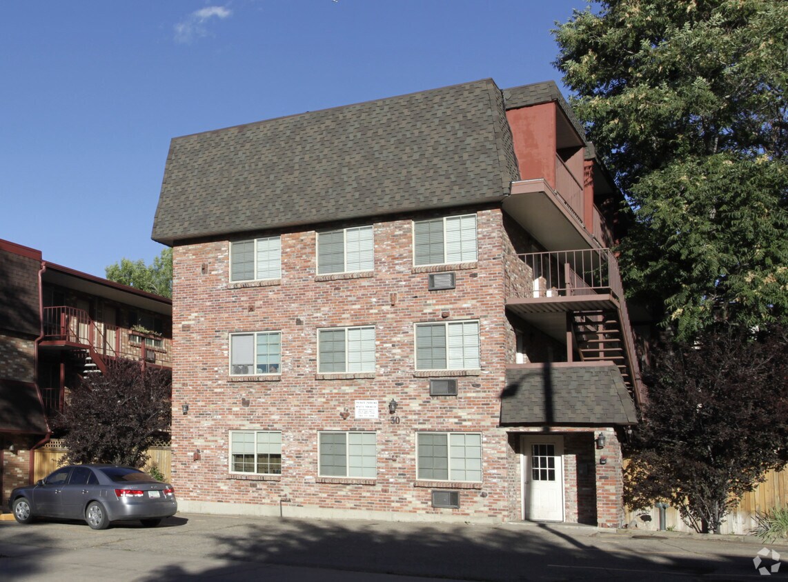 Foto del edificio - 30 Emerson St