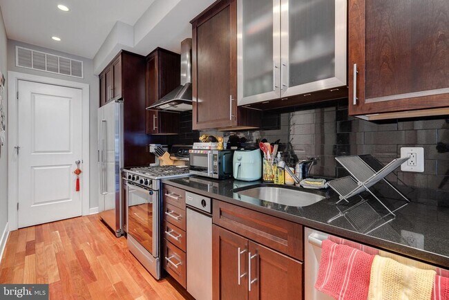 Foto del edificio - 1519 Pine St