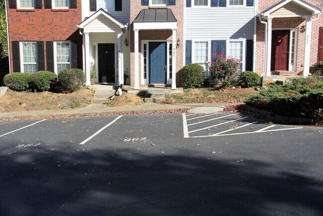 Foto del edificio - 962 Tree Creek Blvd