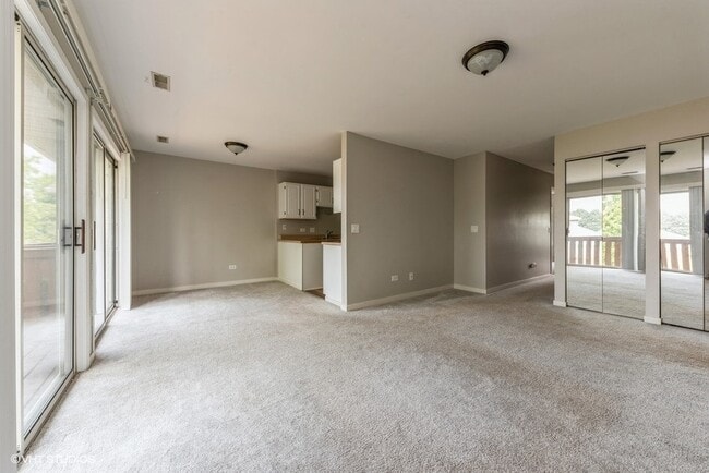 Building Photo - 302 Newport Ln