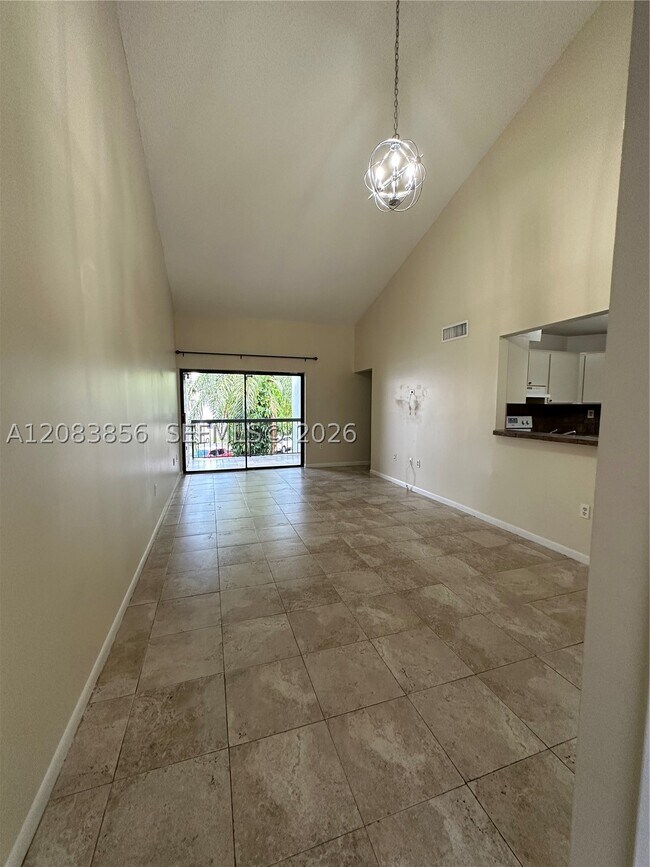 Foto del edificio - 9435 Fontainebleau Blvd