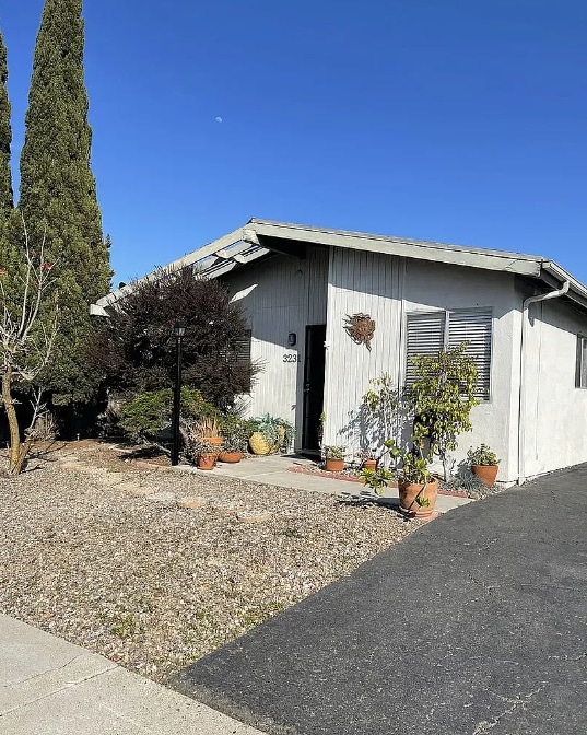 Building Photo - 3231 Coral Dr