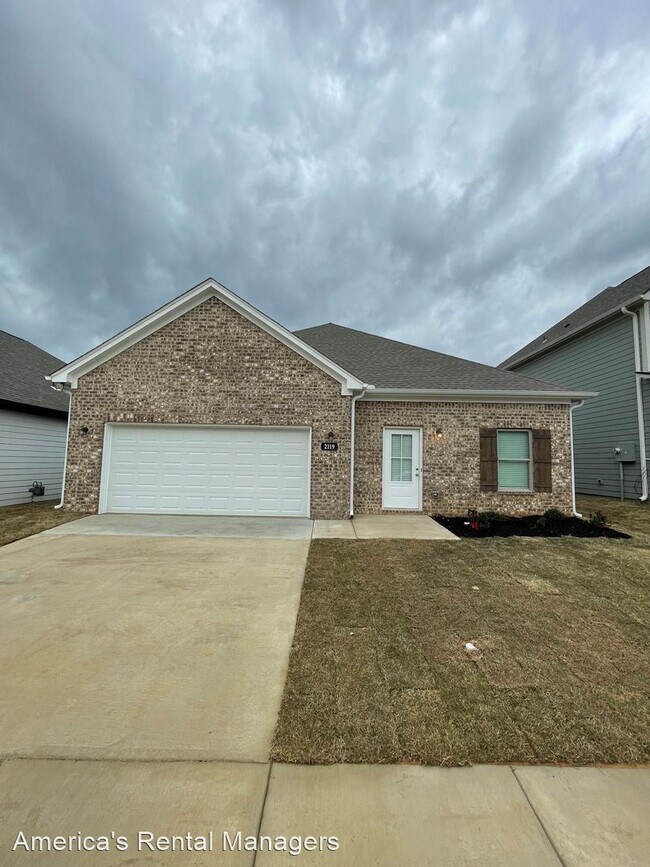 Building Photo - 3 br, 2 bath House - 2119 Ellsworth Loop Road