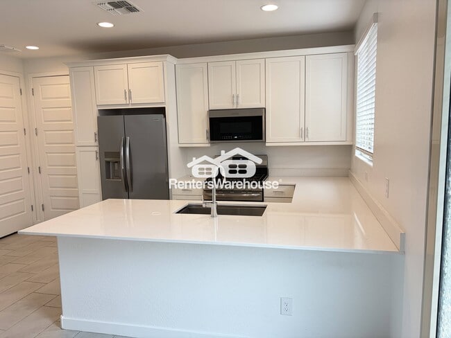 Building Photo - 4152 E Austin Dr