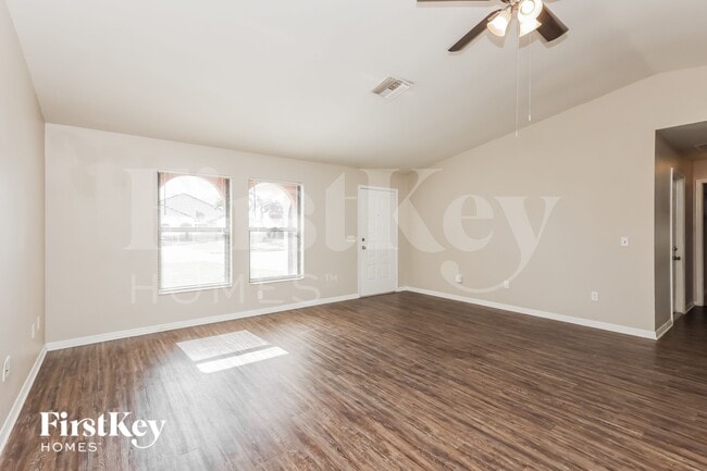 Foto del edificio - 1343 SE 12th Terrace