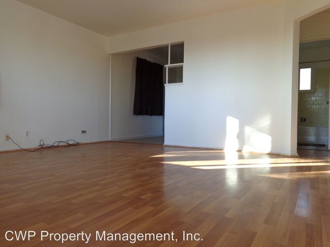 Building Photo - 14848 Saturn Dr