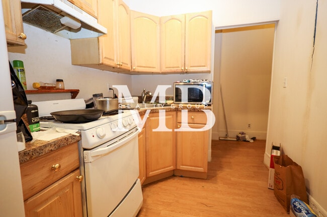 Building Photo - 21 Aberdeen St